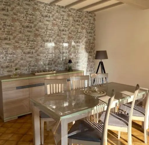 Les Poissons Rouges Holiday home Lancheres